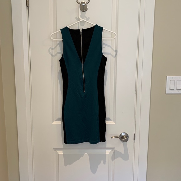 Dark teal Guess dress - Picture 3 of 5